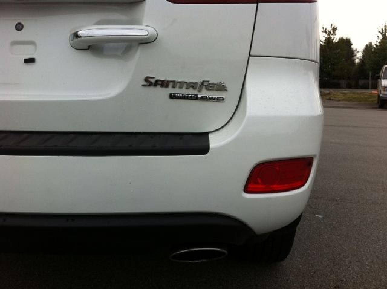 2009 Hyundai Santa Fe LIMITED - Photo #7