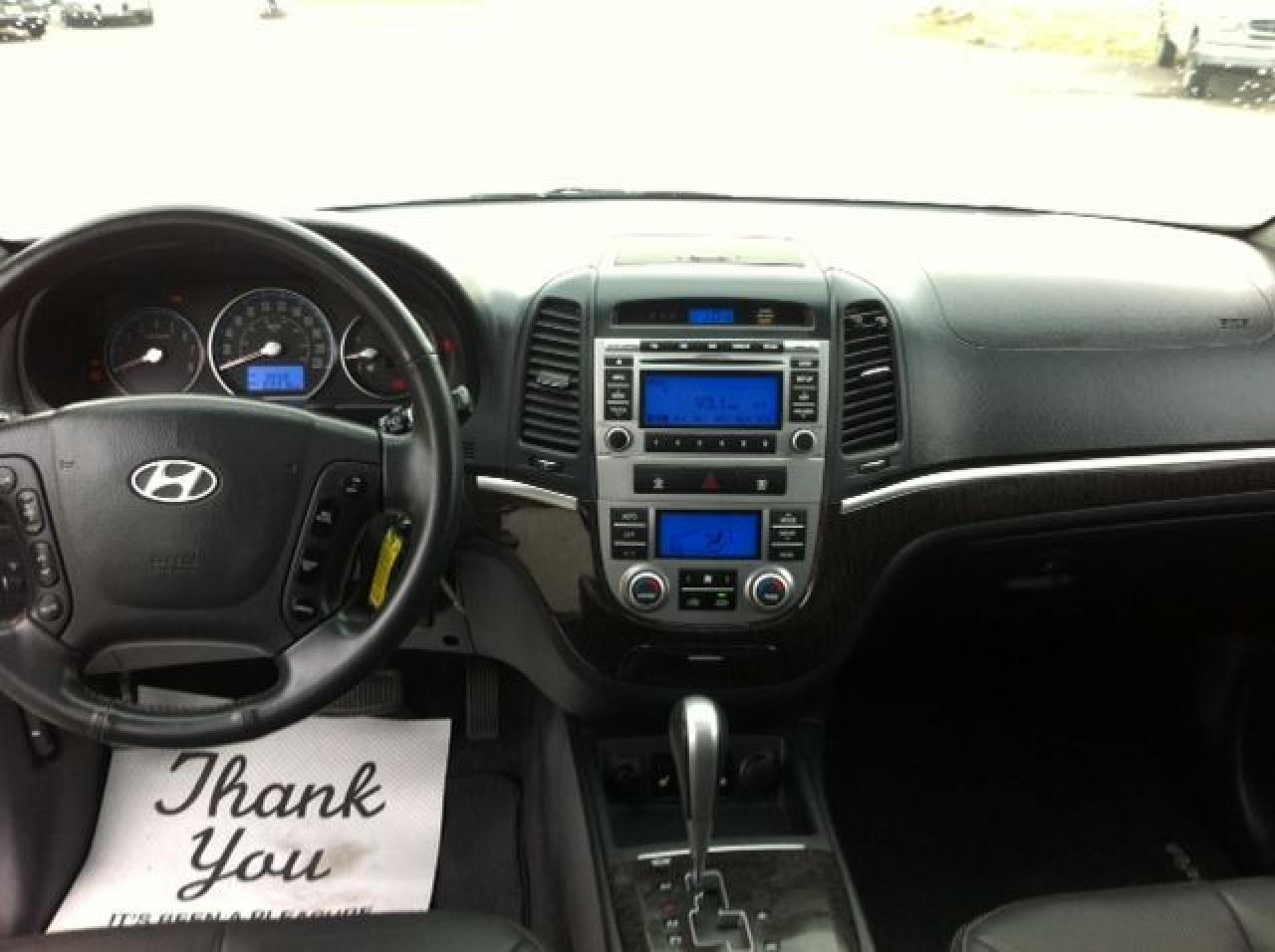 2009 Hyundai Santa Fe LIMITED - Photo #11