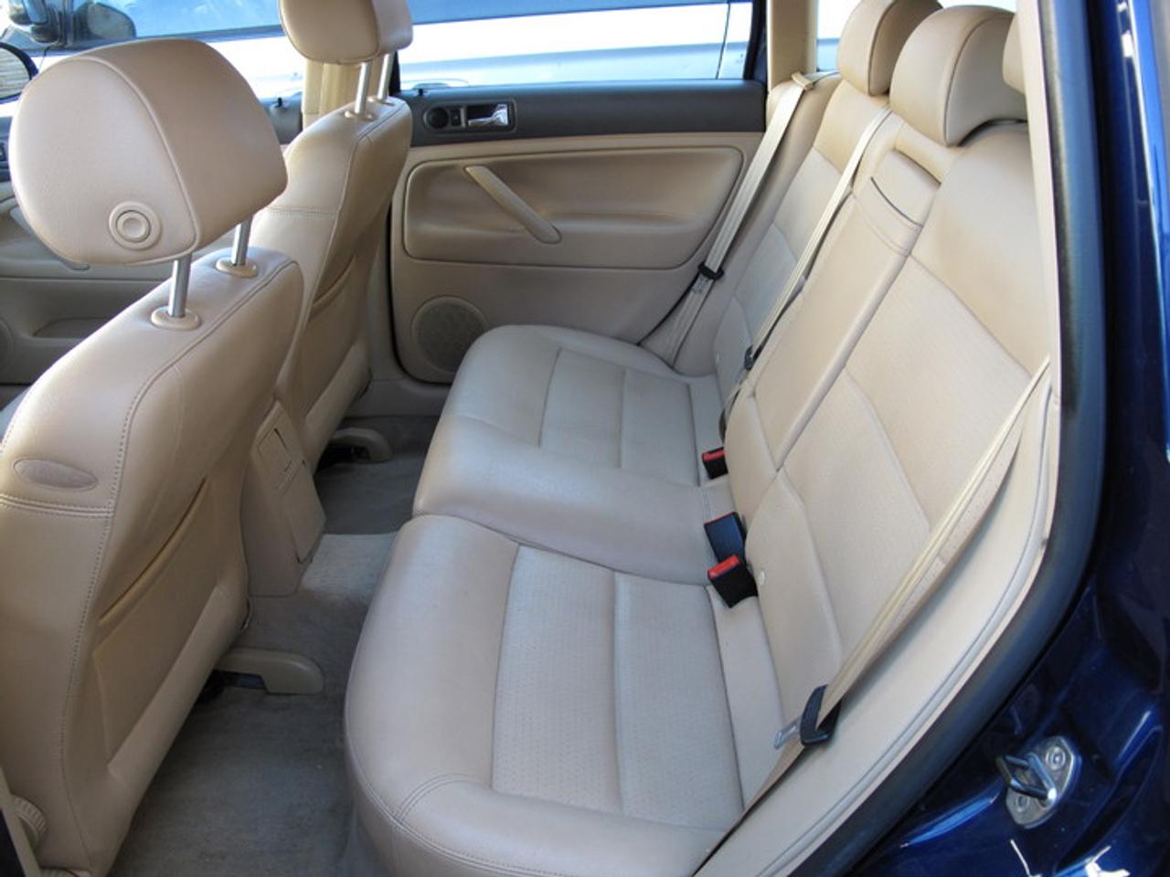 2005 Volkswagen Passat GLS WAGON - Photo #10