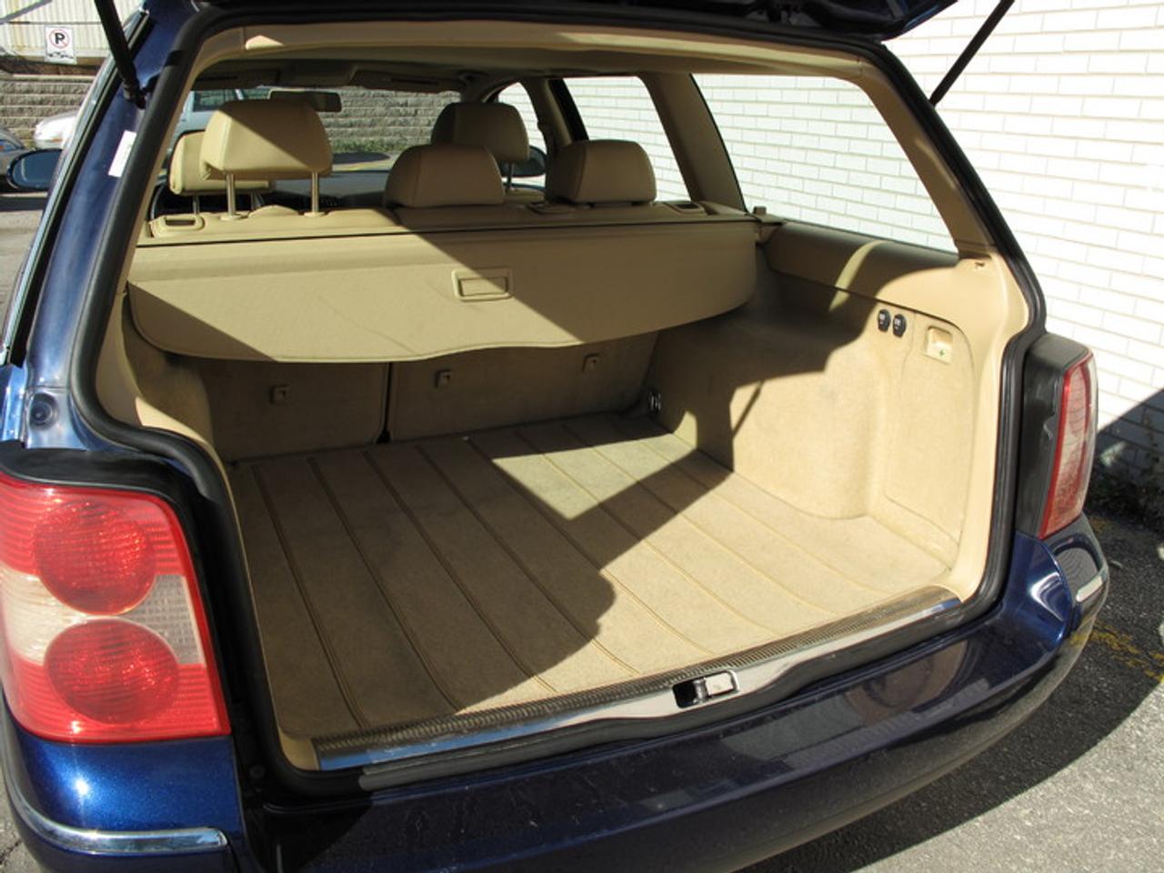 2005 Volkswagen Passat GLS WAGON Photo