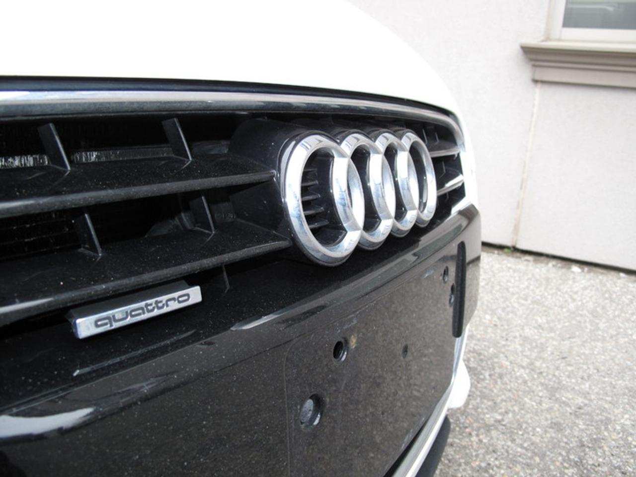 2011 Audi TT Premium Quattro - Photo #10