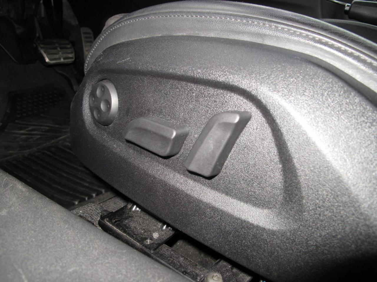 2011 Audi TT Premium Quattro Photo