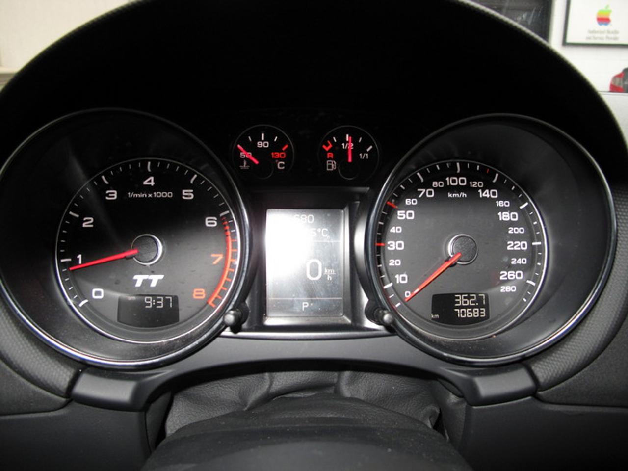 2011 Audi TT Premium Quattro Photo