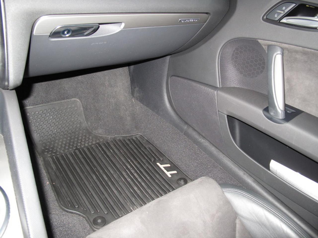 2011 Audi TT Premium Quattro - Photo #23