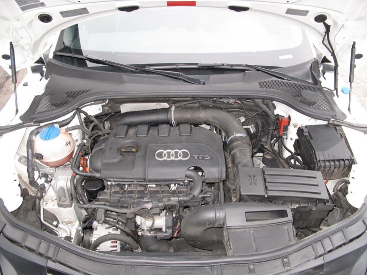 2011 Audi TT Premium Quattro - Photo #24