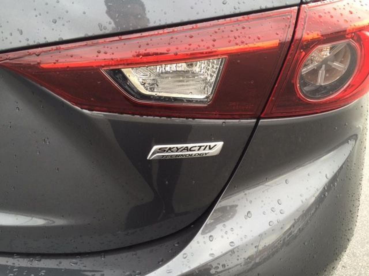 2014 Mazda MAZDA3  - Photo #5