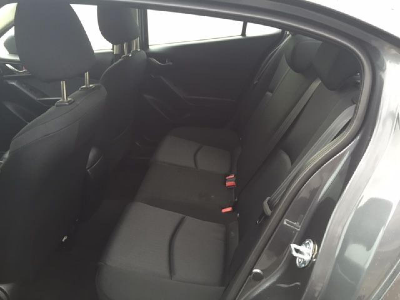 2014 Mazda MAZDA3  - Photo #8