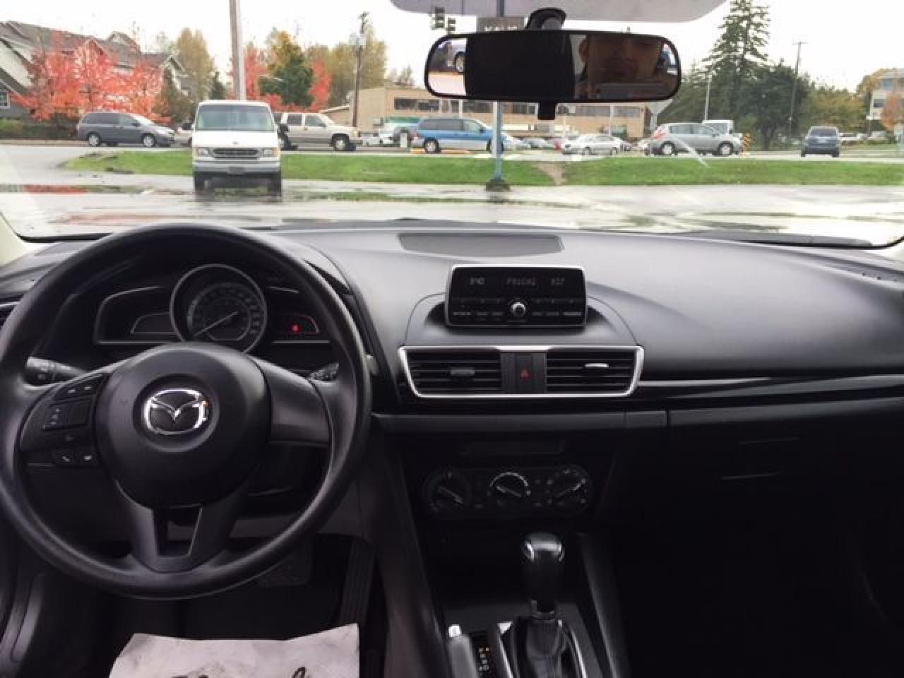 2014 Mazda MAZDA3  - Photo #12