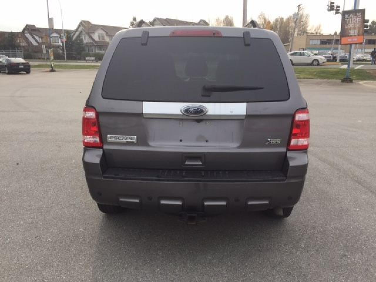 2011 Ford Escape Limited - Photo #5