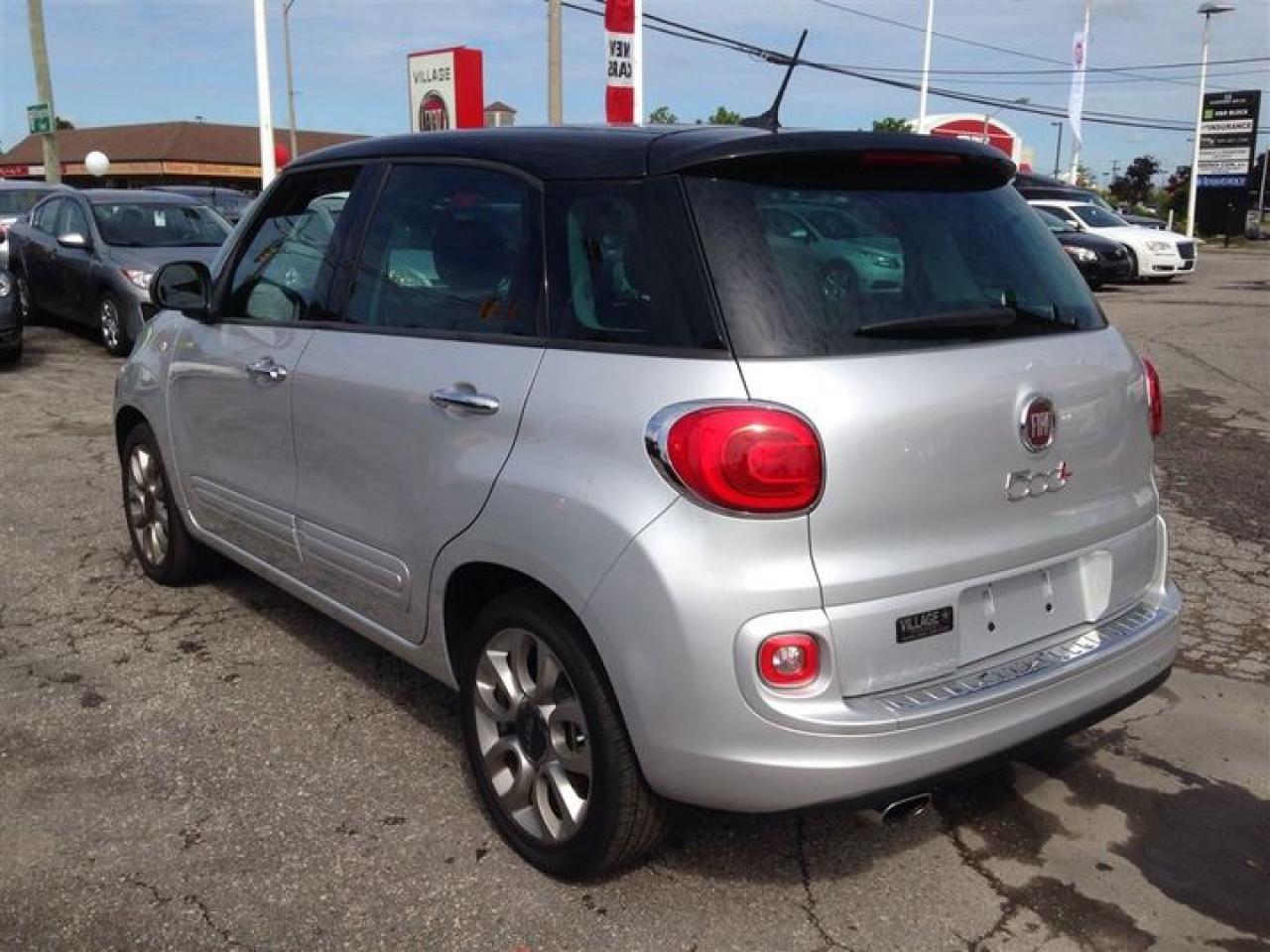 2014 Fiat 500 L Sport ***POWER MOON ROOF***BEATS BY DRE SPEAKERS** Photo4
