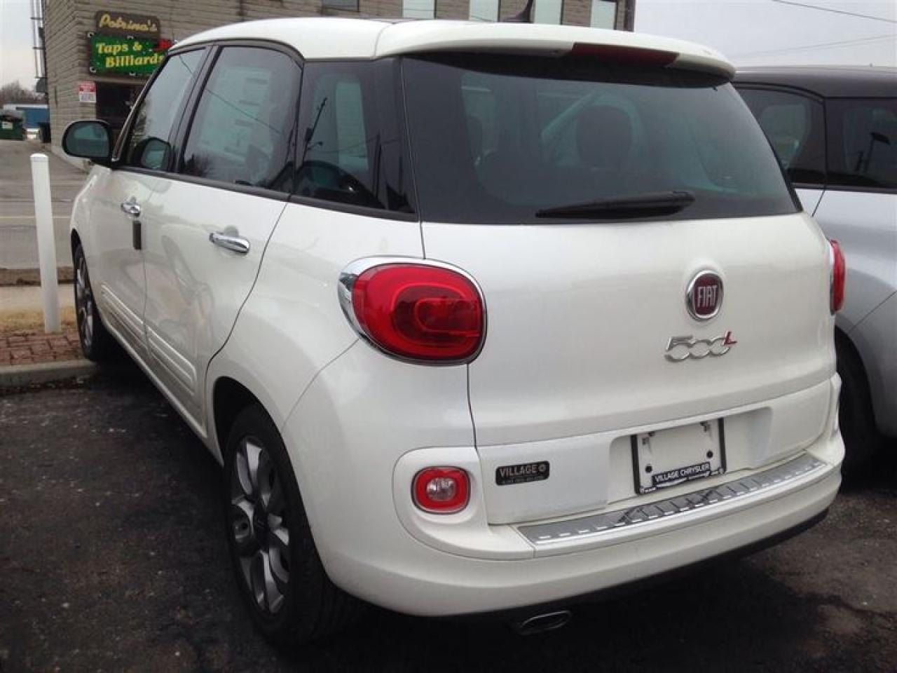2014 Fiat 500 L Sport ***POWER MOON ROOF***BEATS BY DRE SPEAKERS** Photo3