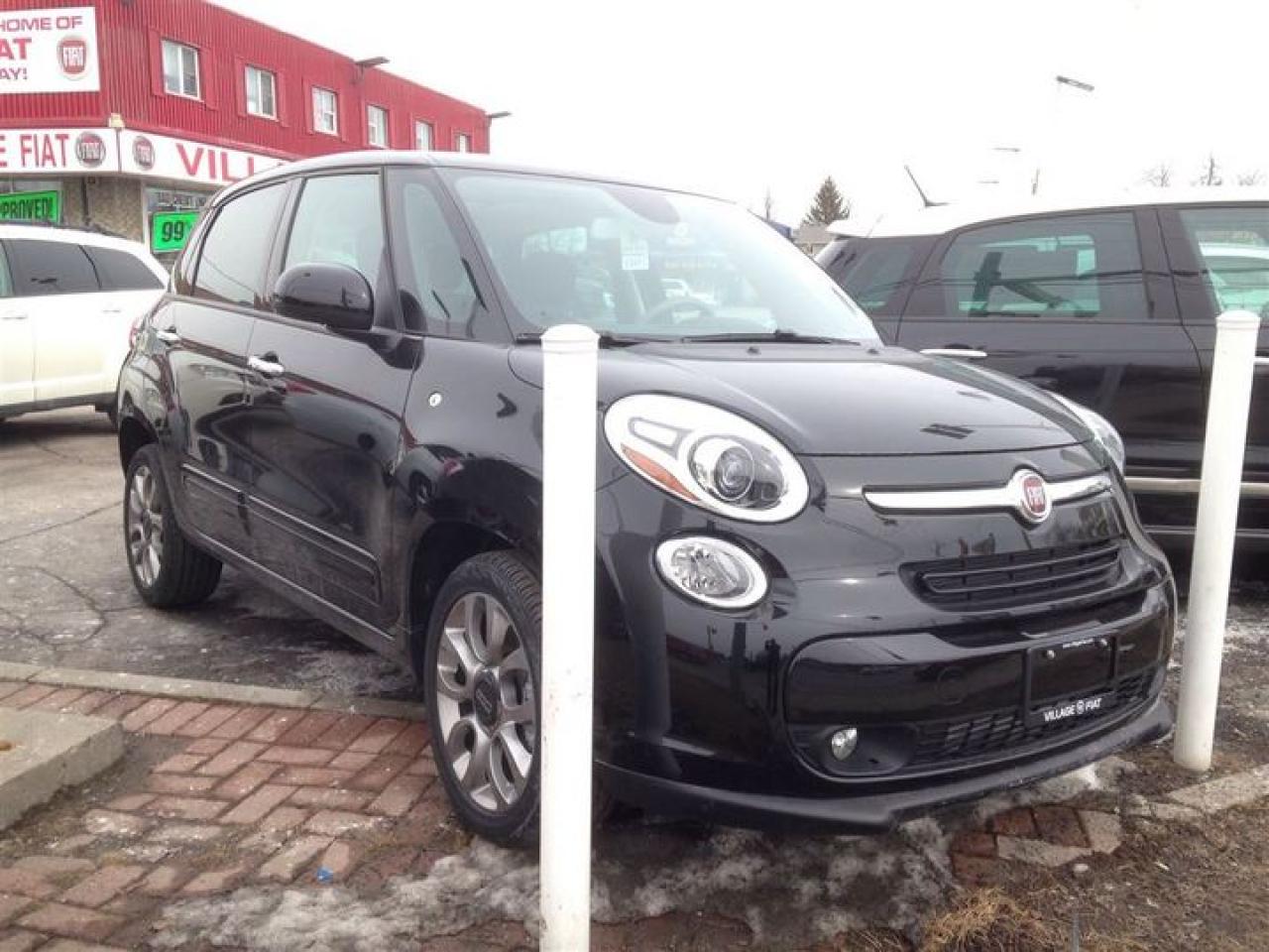 2014 Fiat 500 L Sport ***POWER MOON ROOF***BEATS BY DRE SPEAKERS** Photo3
