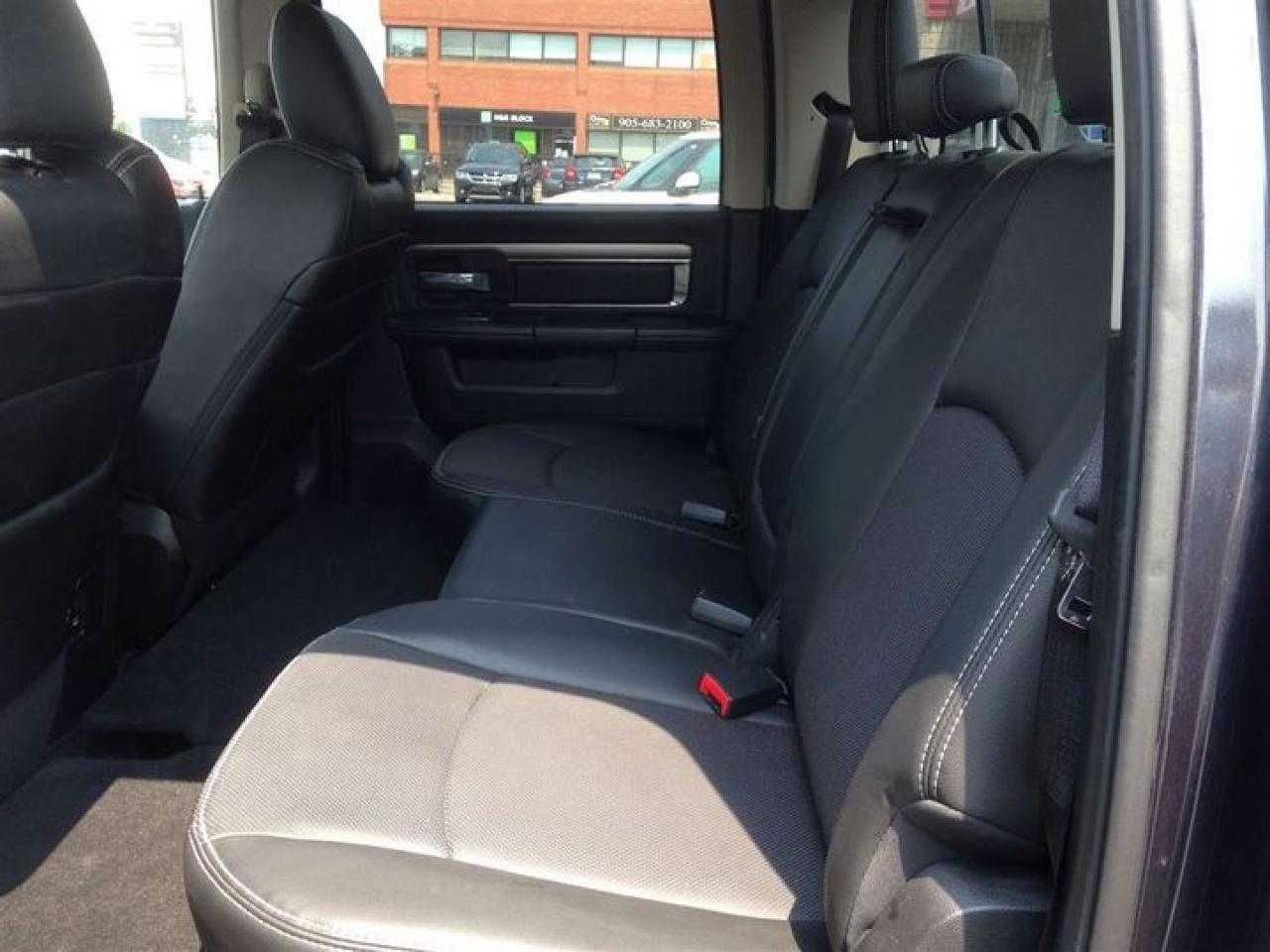 2013 Dodge Ram 1500 Sport Photo3