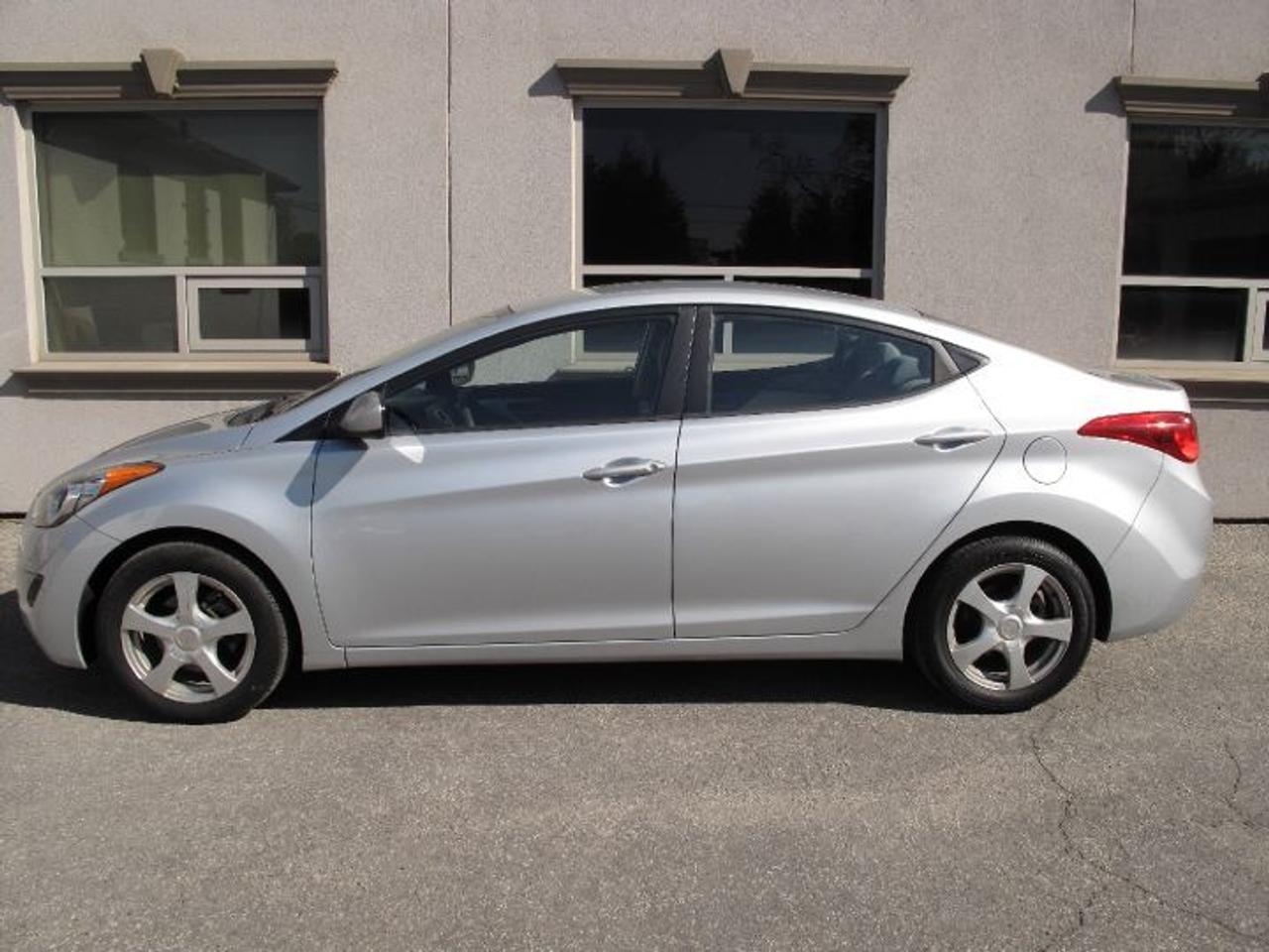 2011 Hyundai Elantra GL Photo