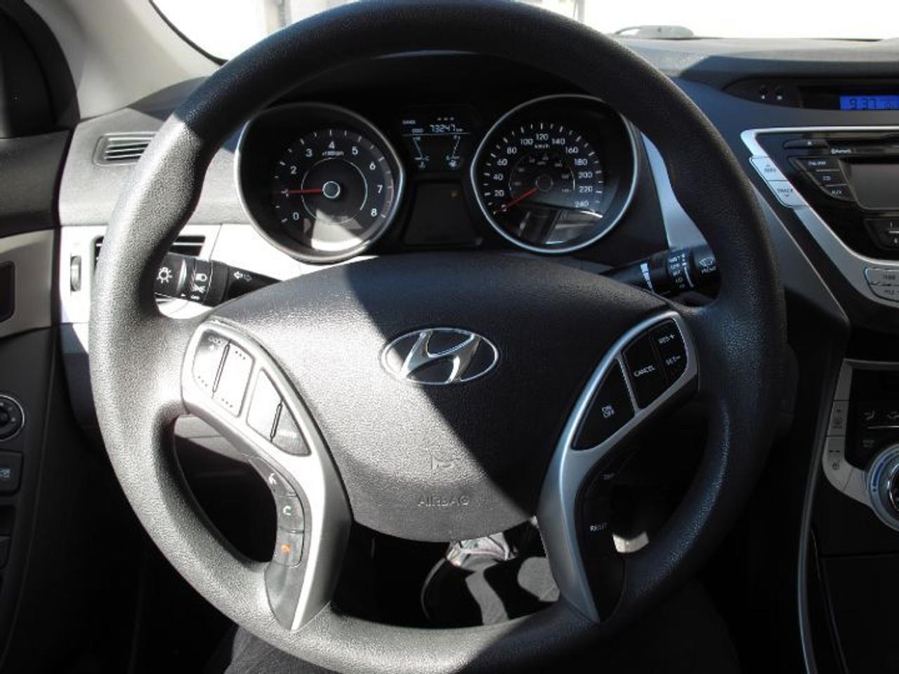 2011 Hyundai Elantra GL - Photo #2
