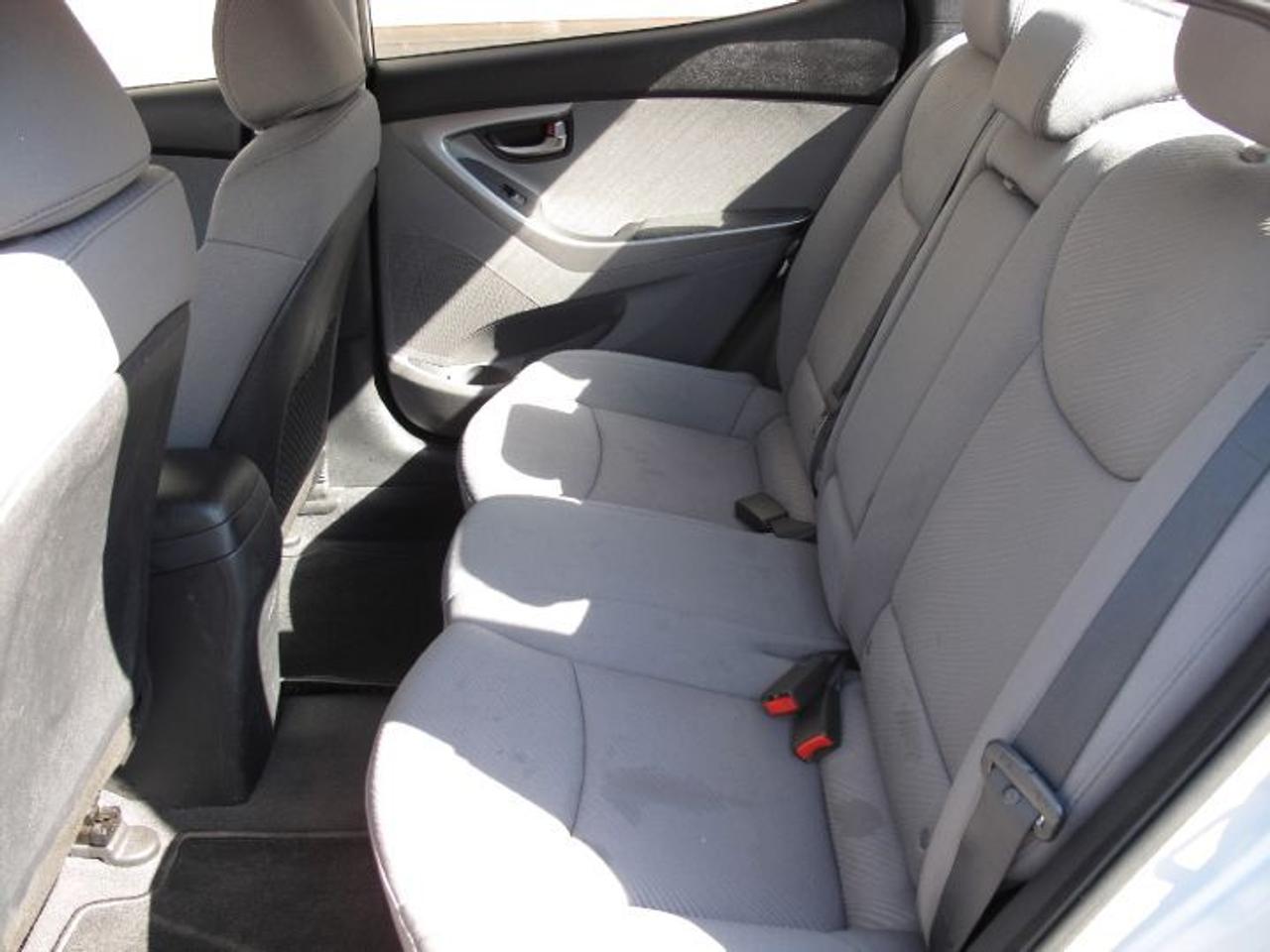 2011 Hyundai Elantra GL Photo