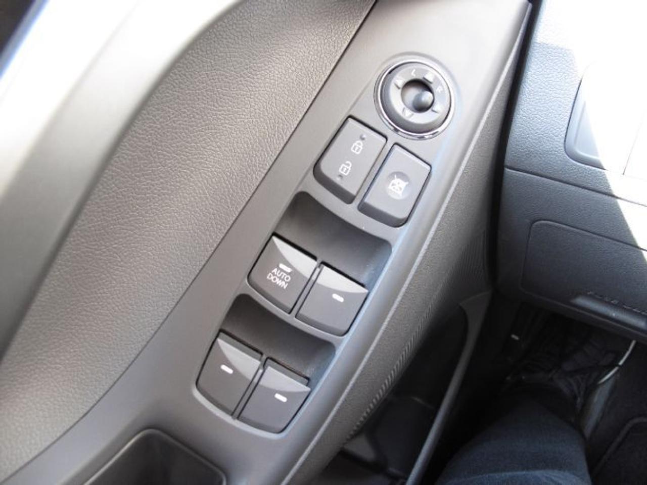 2011 Hyundai Elantra GL Photo
