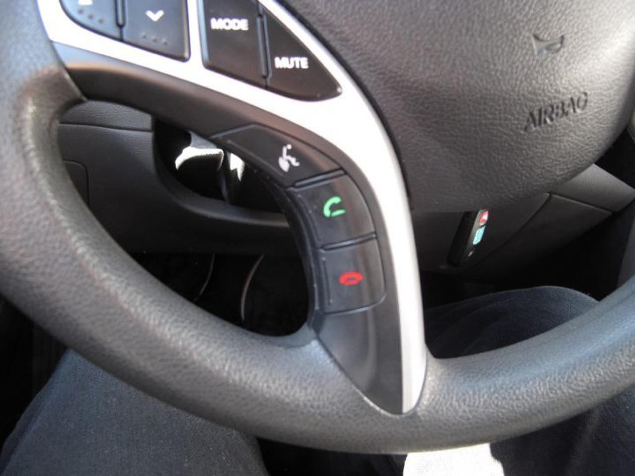 2011 Hyundai Elantra GL Photo