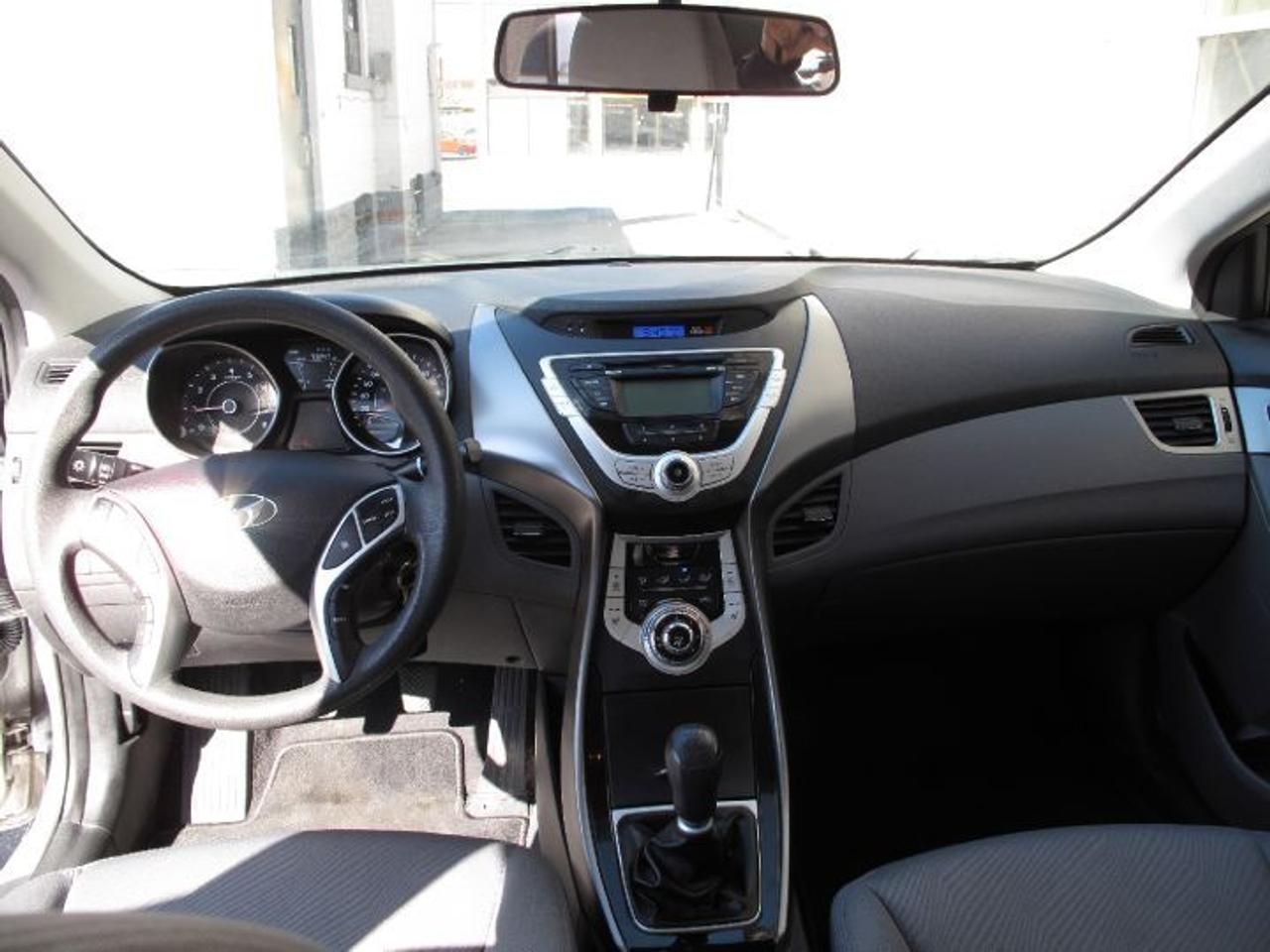 2011 Hyundai Elantra GL Photo