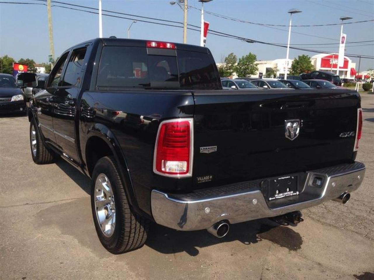 2015 Dodge Ram 1500 LARAMIE CREW 4X4 ECO-DIESEL,NAV,LEATHER,REMOTE STA Photo2