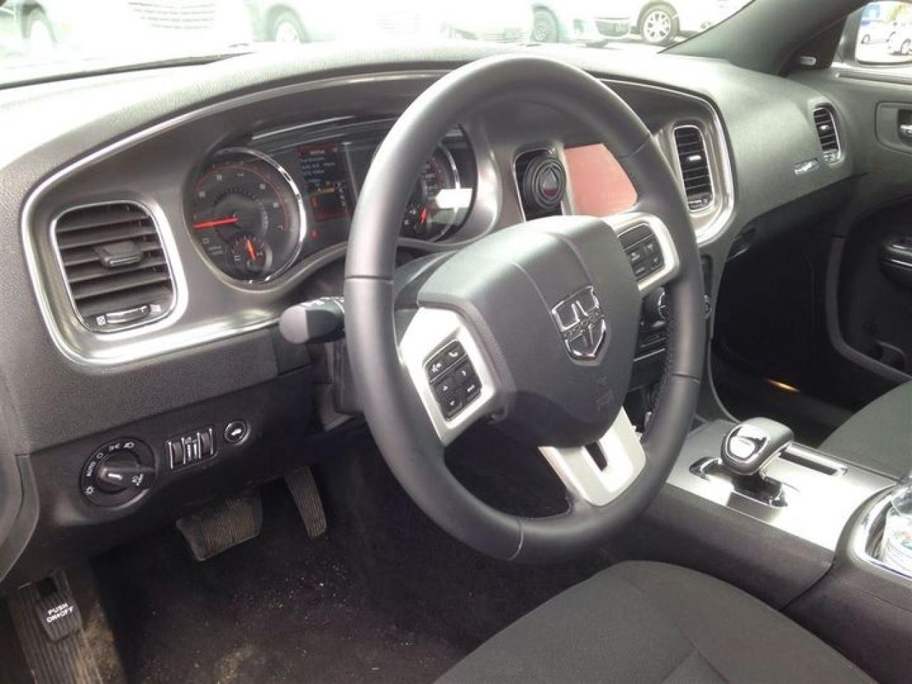 2014 Dodge Charger SXT ***REMOTE ENGINE START*** Photo3