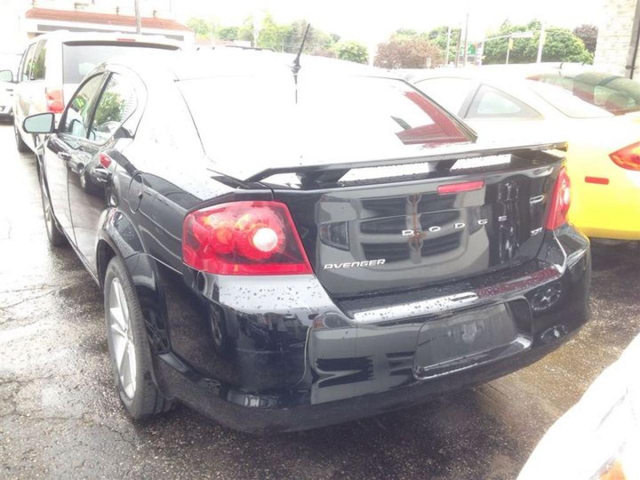 2014 Dodge Avenger SXT ***POWER SUNROOF*** Photo3