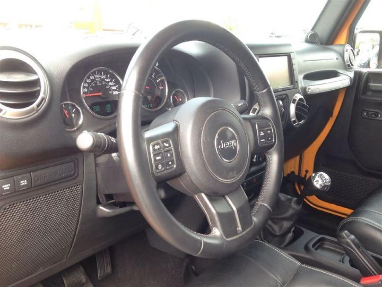 2012 Jeep Wrangler Unlimited Rubicon Unlimited ***ORANGE***LEATHER INT.*** Photo4