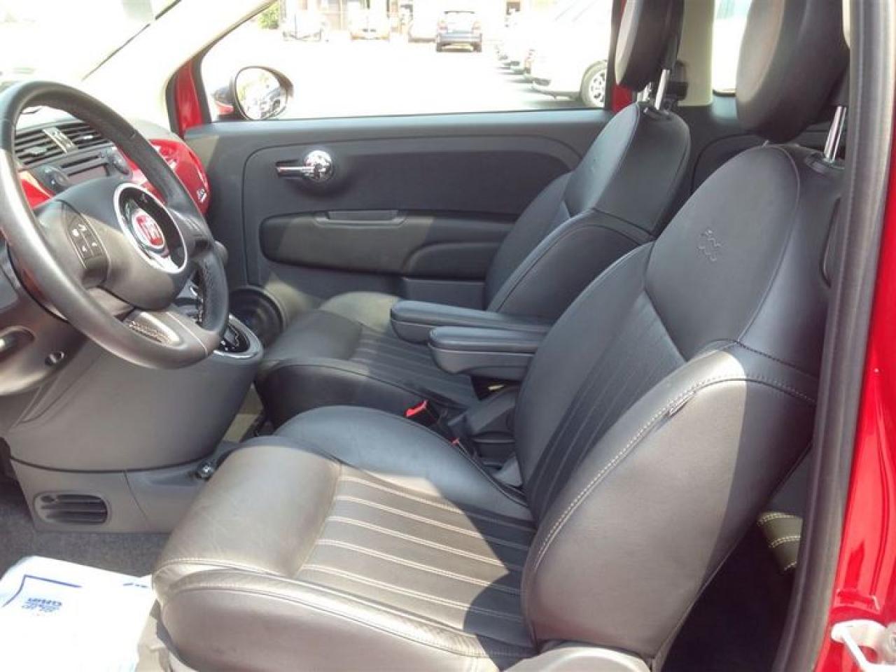 2014 Fiat 500 Lounge ***LEATHER UPHOLSTERY*** HEATED MIRRORS*** Photo4