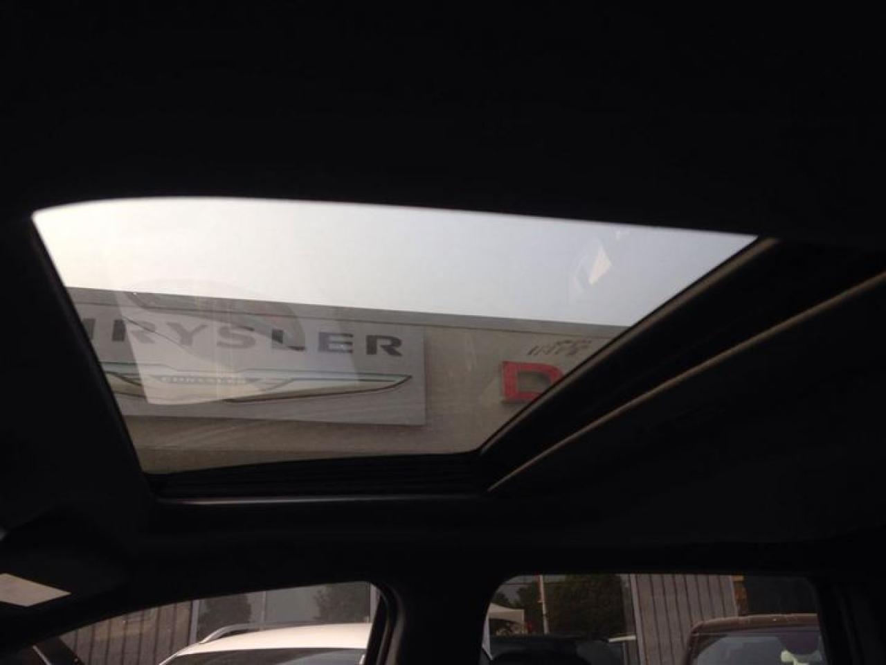 2014 Jeep Grand Cherokee Limited Photo2