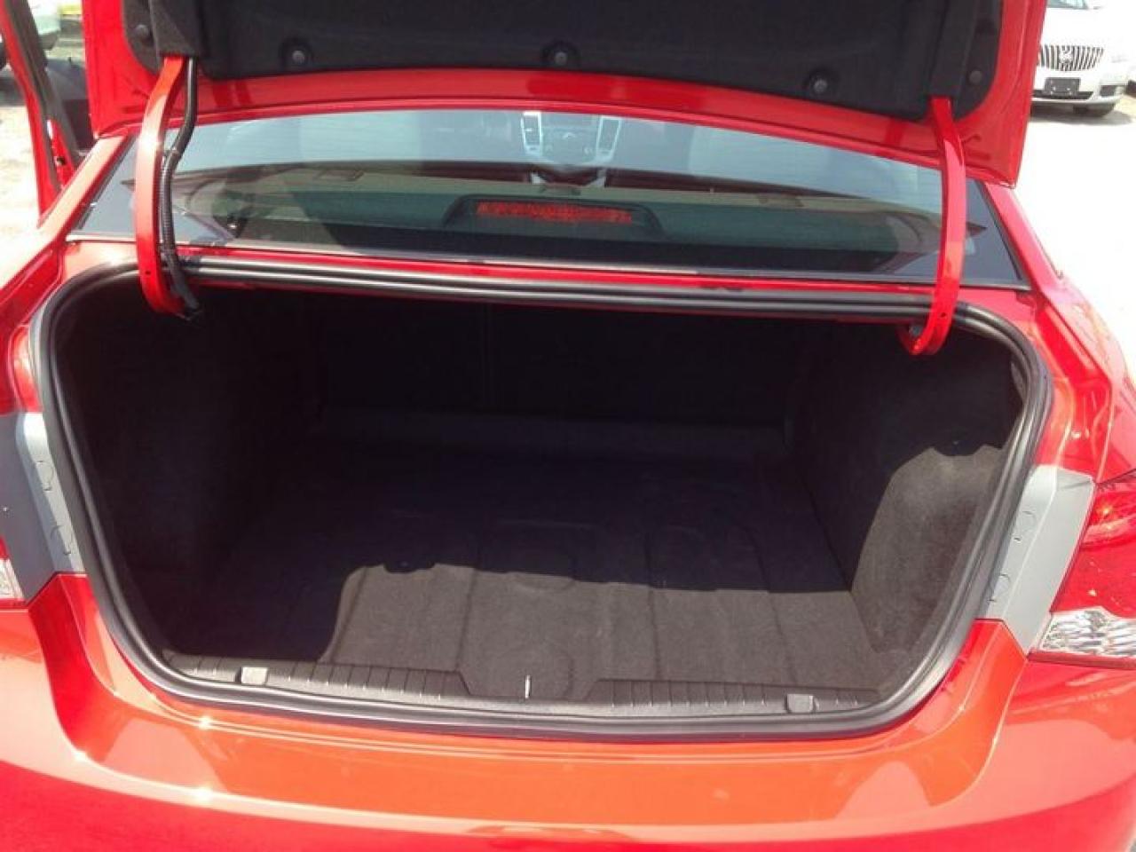 2012 Chevrolet Cruze LT Turbo  ***TURBOCHARGED MOTOR*** Photo2