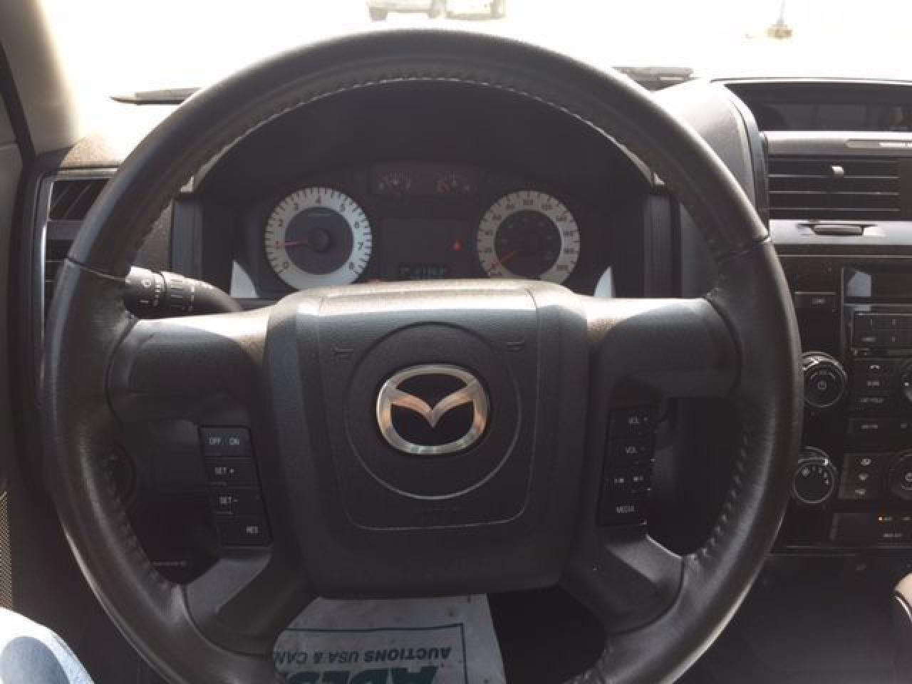2011 Mazda Tribute  - Photo #9