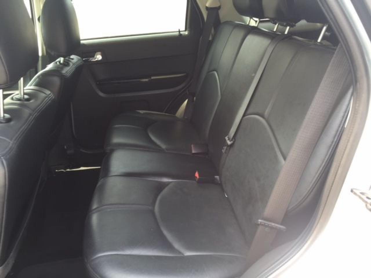 2011 Mazda Tribute  - Photo #10