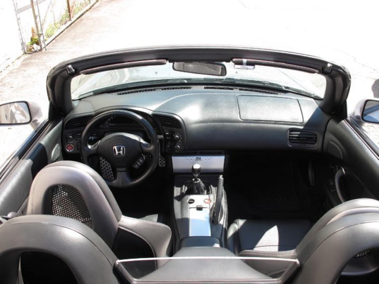 2005 Honda S2000 AP2 Convertible - Photo #12