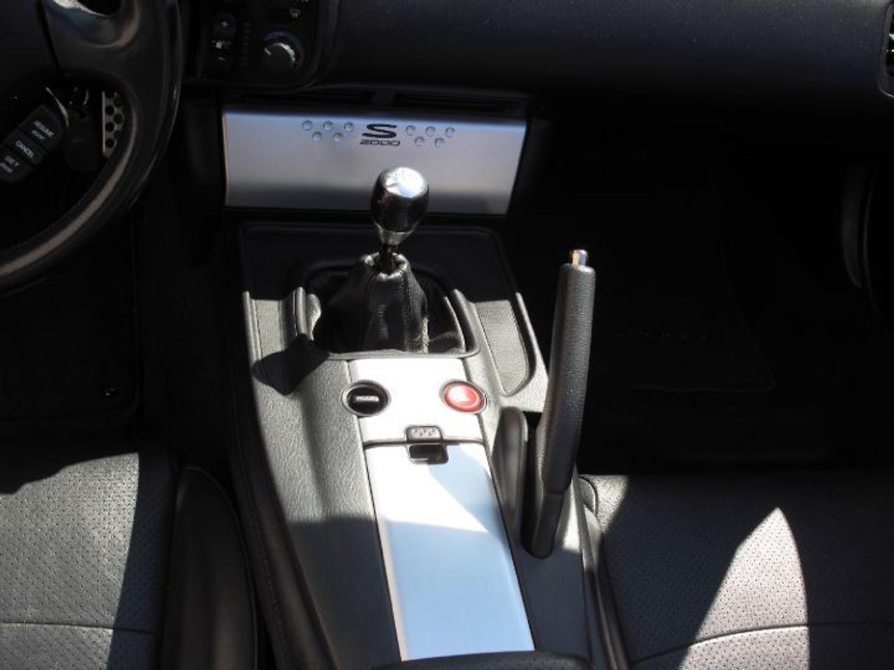 2005 Honda S2000 AP2 Convertible - Photo #16