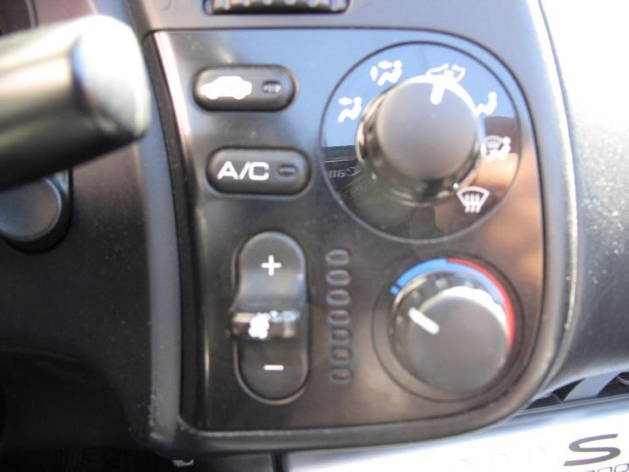 2005 Honda S2000 AP2 Convertible - Photo #19