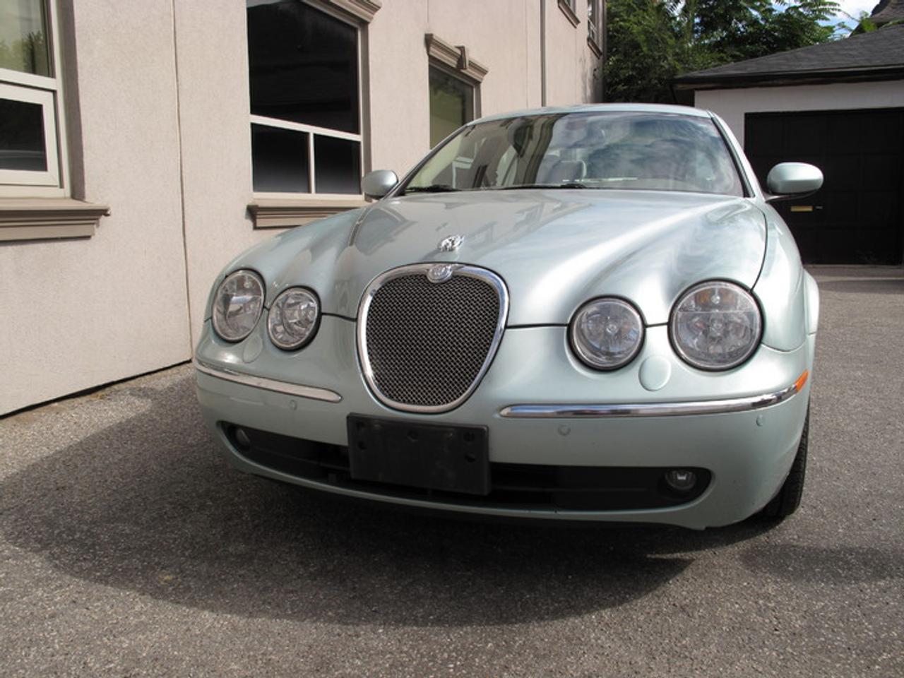 2006 Jaguar S-Type Premium Photo