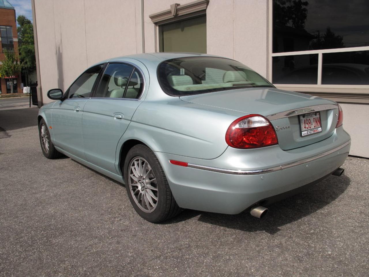 2006 Jaguar S-Type Premium Photo