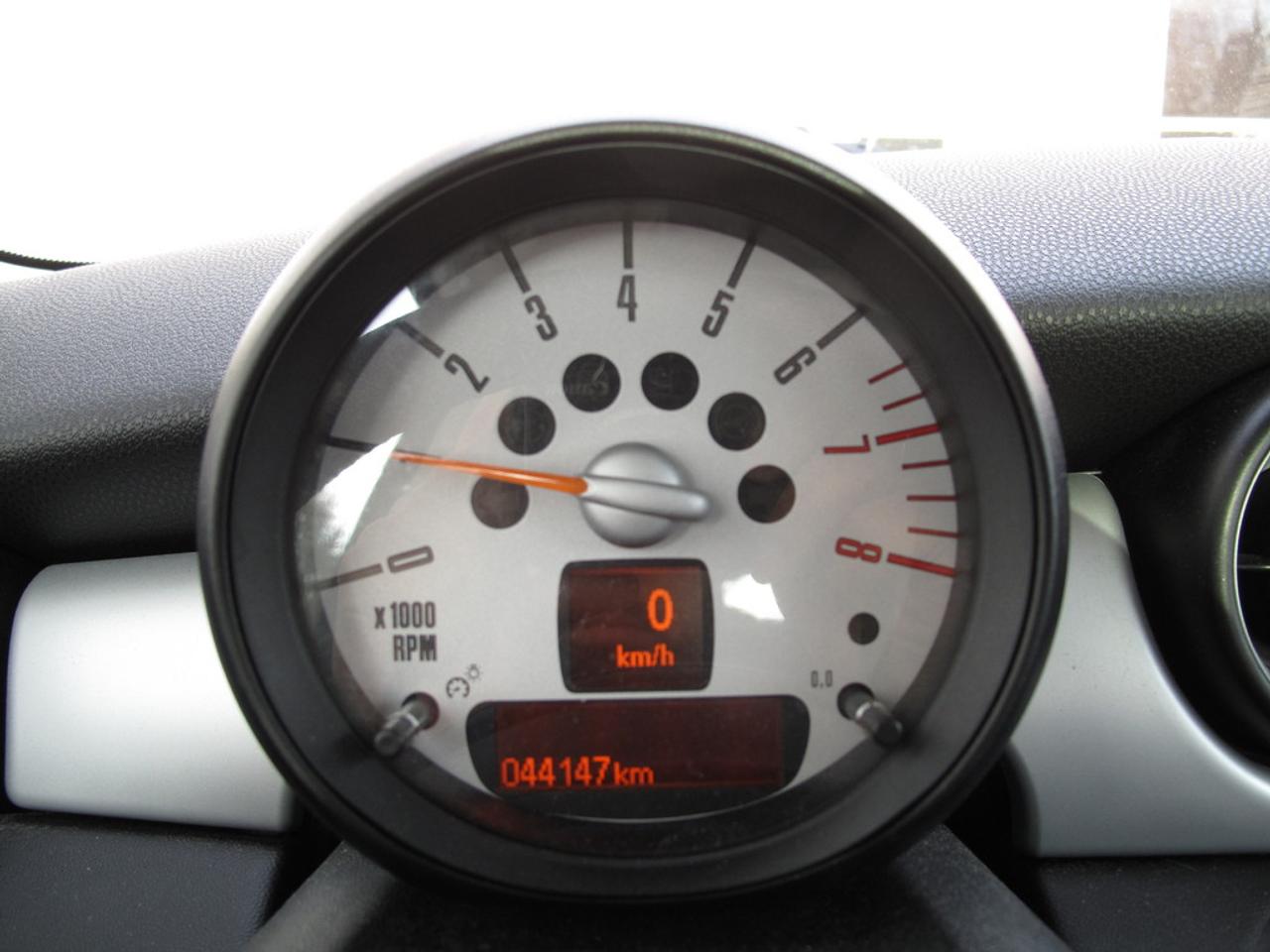2012 MINI Cooper Knightsbridge Edition Photo
