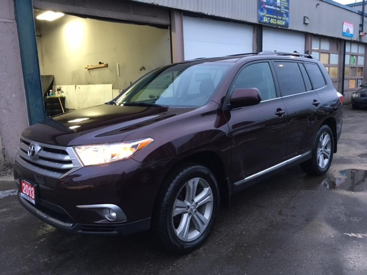 2013 Toyota Highlander Sport - Photo #1