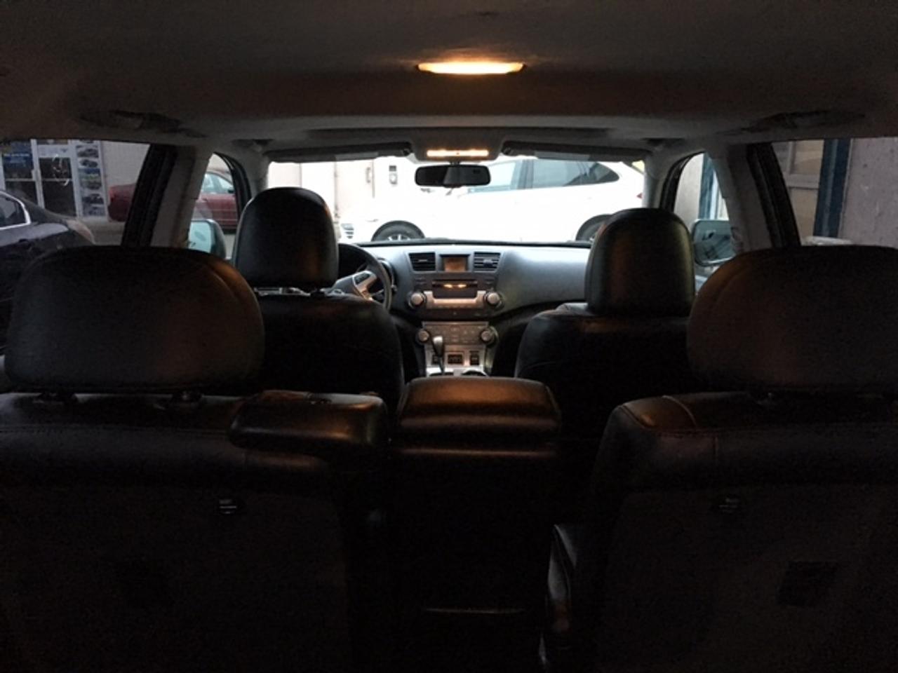 2013 Toyota Highlander Sport - Photo #7