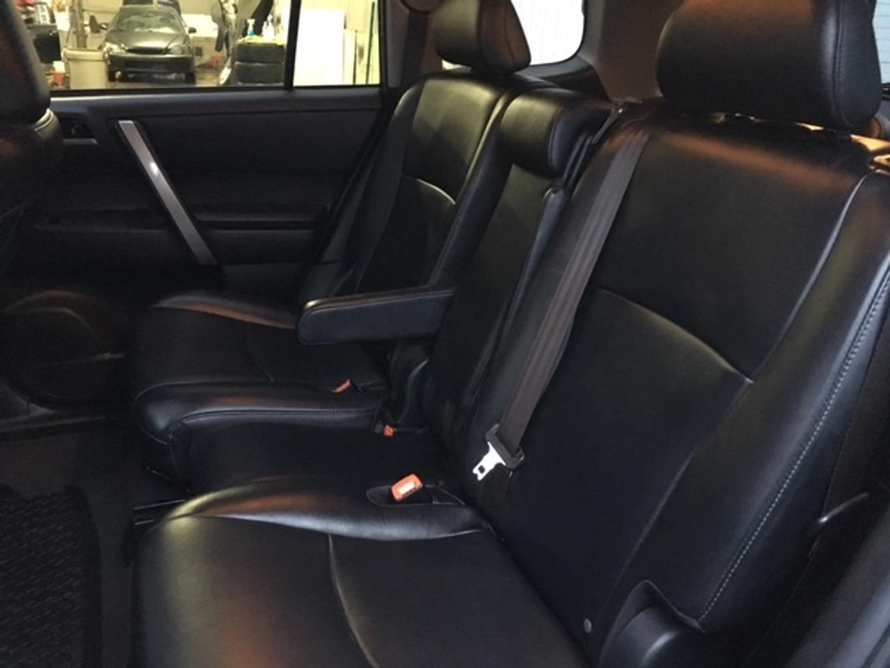 2013 Toyota Highlander Sport Photo