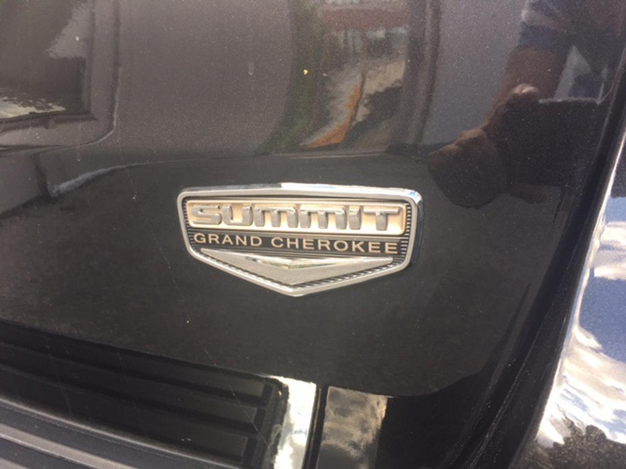 2014 Jeep Grand Cherokee Summit - Photo #14
