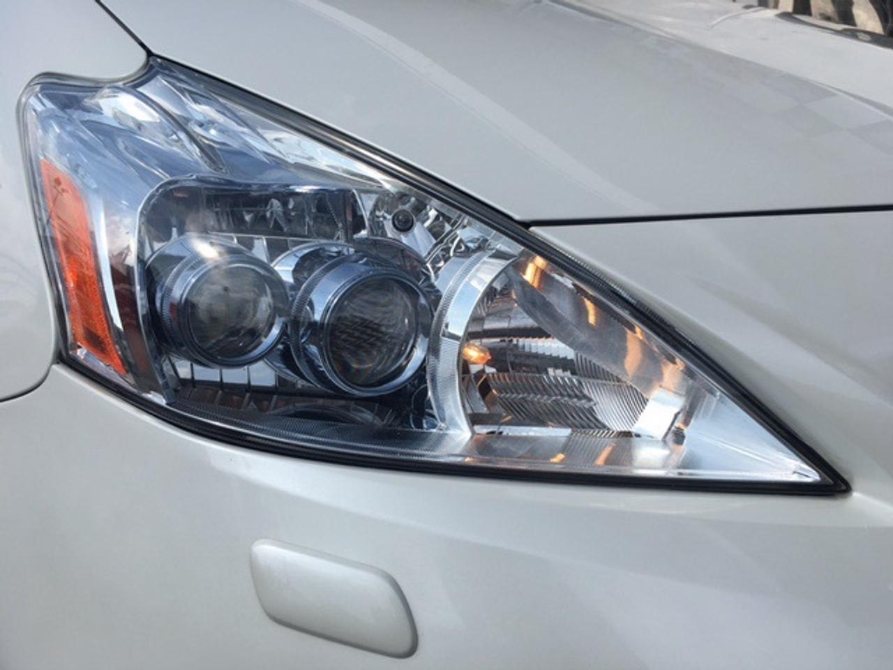 2012 Toyota Prius Prius V Top of the Line - Photo #14