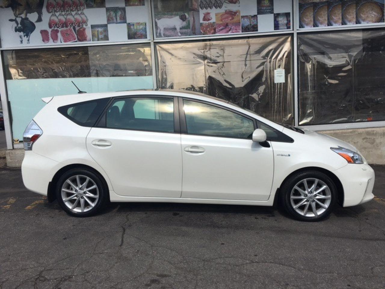 2012 Toyota Prius Prius V Top of the Line