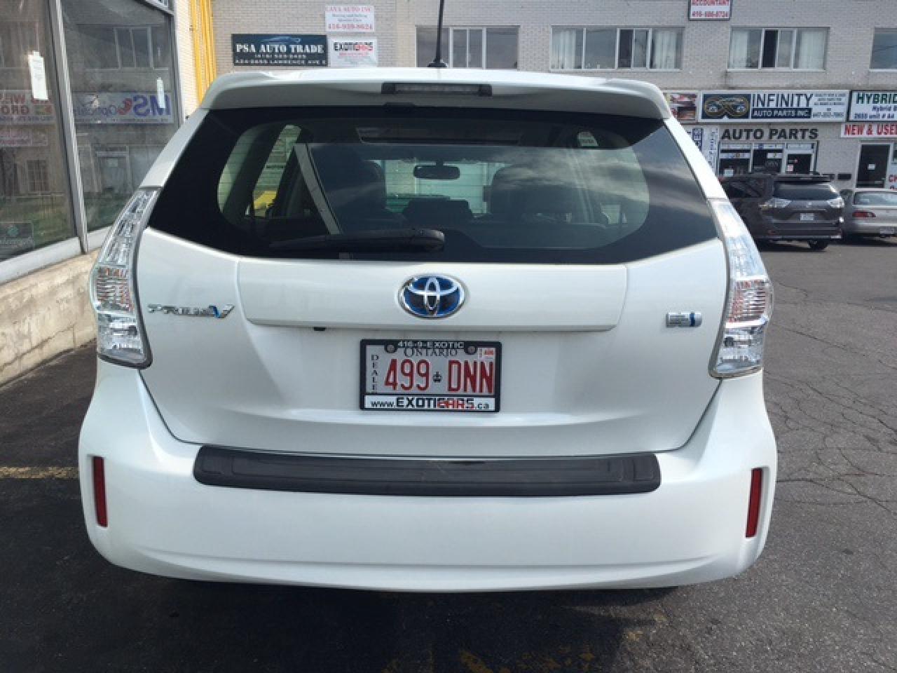 2012 Toyota Prius Prius V Top of the Line