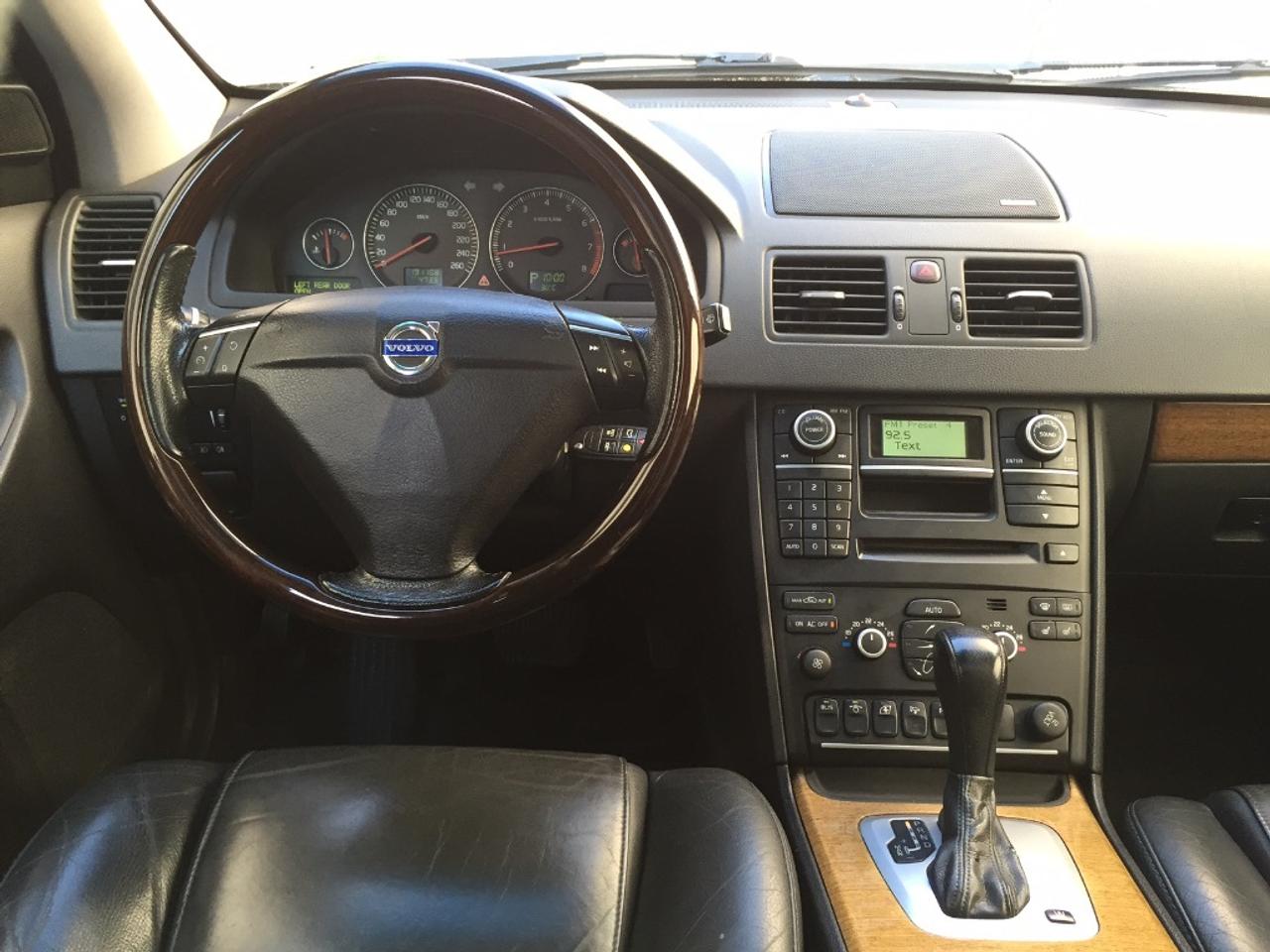 2008 Volvo XC90 3.2 AWD SR, 7 Passenger Photo