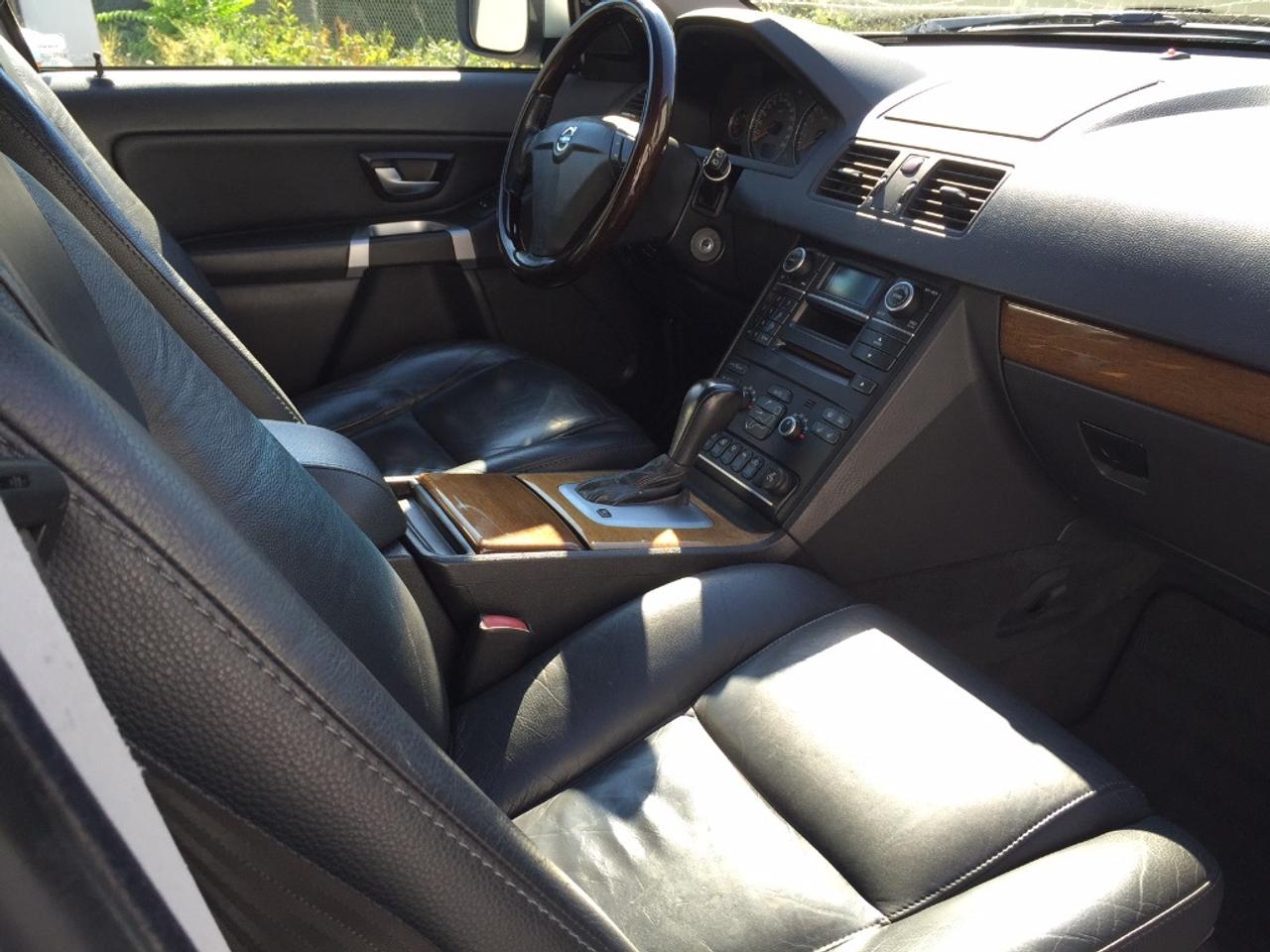 2008 Volvo XC90 3.2 AWD SR, 7 Passenger Photo
