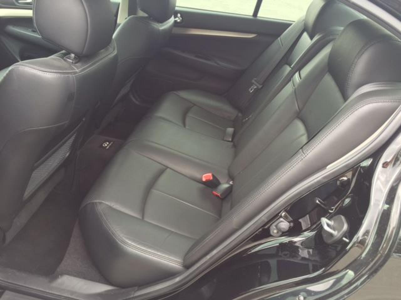 2013 Infiniti G37X  Luxury AWD - Photo #10