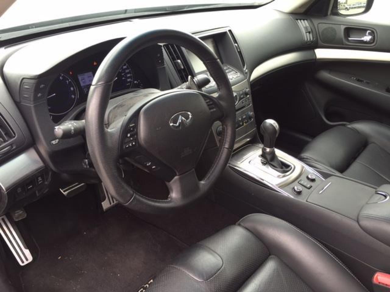 2013 Infiniti G37X  Luxury AWD - Photo #13