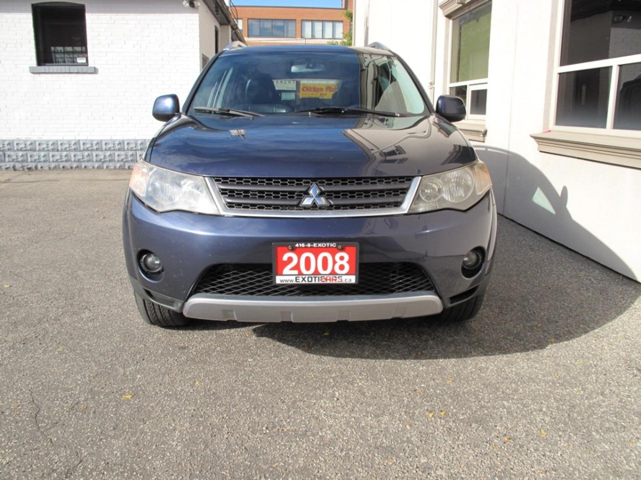 2008 Mitsubishi Outlander XLS - 7 Passenger with NAV Photo